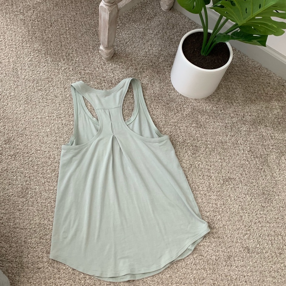 Lululemon Blue/Green Tank. Size 4